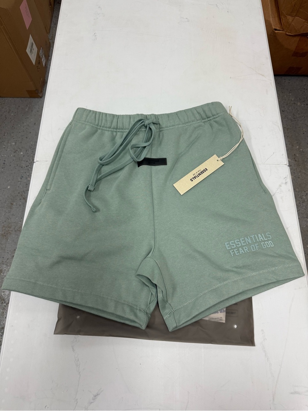 ESSENTIALS FEAR OF GOD SYCAMORE SHORTS SIZE S BRAND NEW WITH TAGS